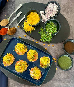 Sev Batata Puri
