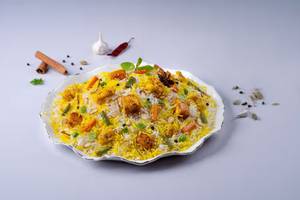 Lucknowi Paneer Subz King Biryani (Serves 2)