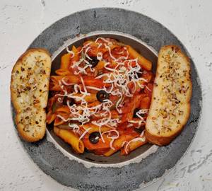 Penne Pasta With Red Sauce