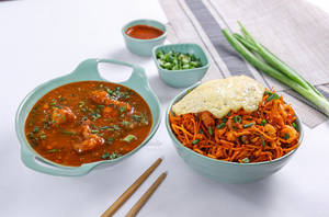Chicken Triple Schezwan Noodle