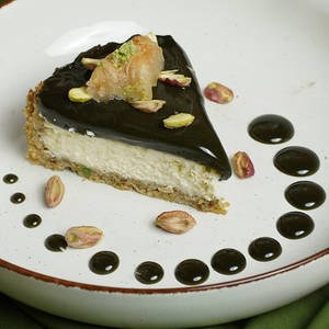 Pistachio Baklava Cheesecake (100gm)