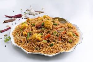 Hyderabadi Veg King Biryani (Serves 2)