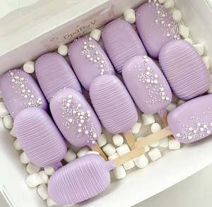 Icecream Shaped Cake Pops