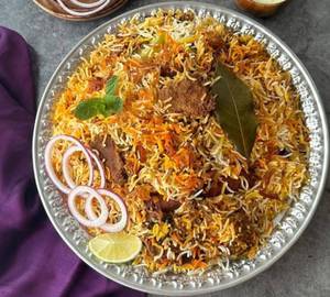 Hyderabadi Muradabadi Mix Chicken Biryani