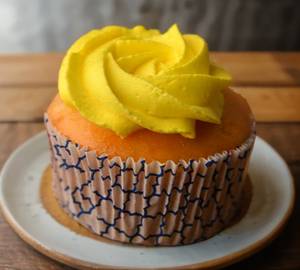 Pineapple Cupcake