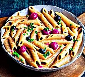 Pink sauce pasta