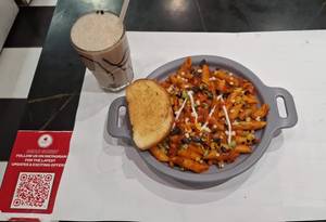 Pasta Arabiatta Red Sauce + Cold Coffee