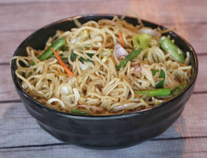 Veg Hakka Noodles