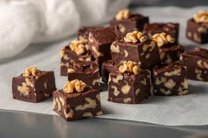 Chocolate Fudge with Nuts