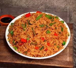 Chicken schezwan fried rice