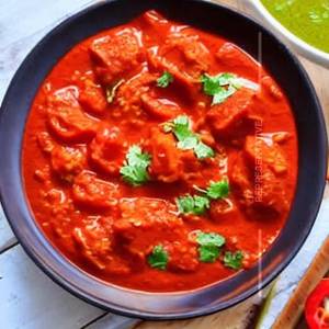 Tomato capsicum curry