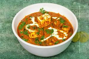 Khoya matar paneer