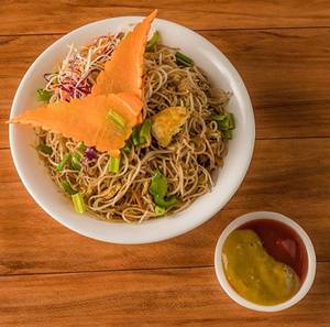 Veg Hakka Noodles