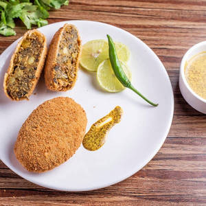 Mochar Chop [2 Pcs] With Salad.