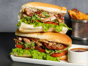 Grilled Chicken & Sun Dried Tomatoes Sandwich