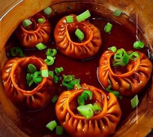 Honey chilli momos