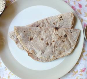 Multigrain bhakri [flatbread]