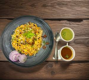 Chicken Hyderabadi Dum Biryani [1 Kg]. Serves 2-3