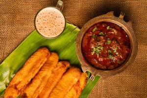 Pazhampori With Beef