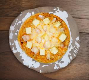 Paneer onion pizza