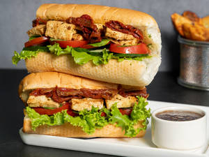 Grilled Cheese & Sun Dried Tomatoes Sandwich