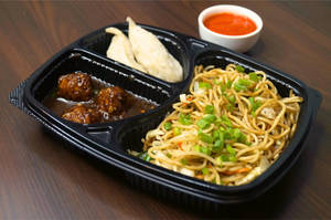 Hakka Noodles + Veg Manchurian + 2 Veg Momos