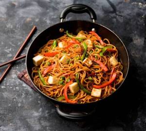 Paneer Schezwan Noodles