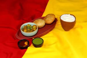 Khasta Chole [2 Pieces] with Lassi [Small]