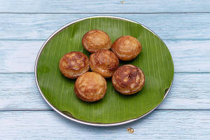 Sweet Paniyaram (6 Pc)
