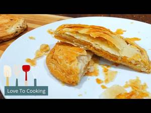 Coconut Gova Puff