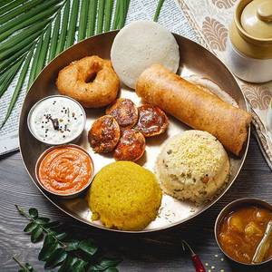 Santosham Breakfast Platter