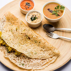 Rawa Paneer Dosa (butter)