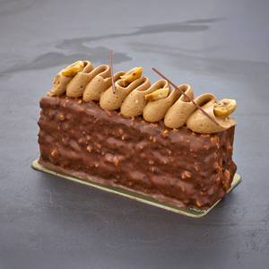 Eggless Rocher Rhapsody Pastry