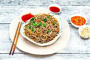 Hakka noodles