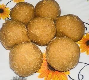 Moong Ke Laddu 