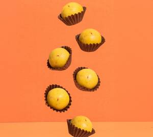 Kaju Kesar Laddoos (Gluten-free)