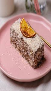 Lamington (150gms)