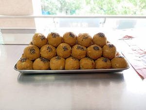 Besan Laddu Pahadi Ghee