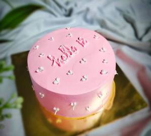 Eggless Strawberry Symphony Delight Cake [500 grams]