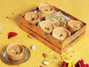 Tini Mini 16 Pcs ( Mewa + Chasni )