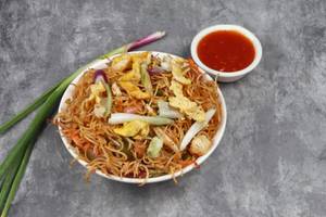 Egg Hakka Noodles