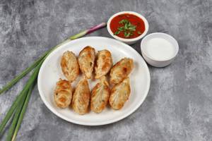 Paneer Cheese Fried Momos [8 Pieces]