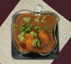 Kolkata Style Bengali Fish Curry [Rohu, 6 Pieces]