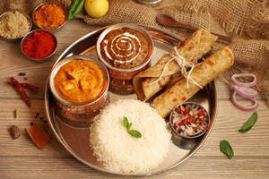 Punjabi Thali With Lachha Paratha