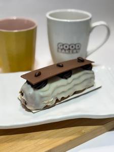 Mocha Eclairs