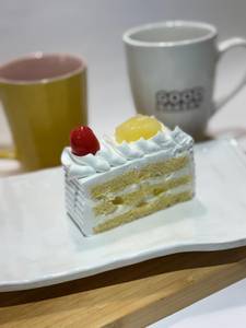 Pineapple Delight Pastry