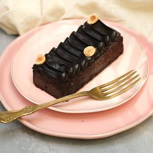 Sugar Free Mud Cake Pastry