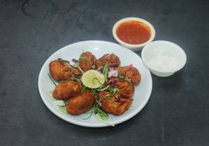 Tandoori Chicken Momos [8 Pieces]