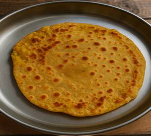  Aalu Ke Parathe With Curd And Pickle