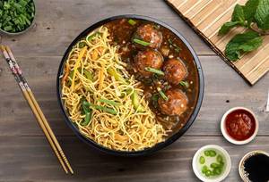 Veg Hakka Noodles + Veg Manchurian Gravy Bowl